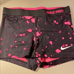 Nike pro spandex size small